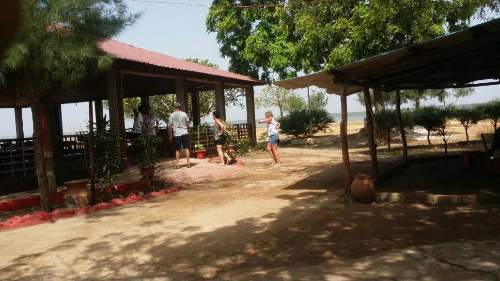 Tendaba Camp Otel Dış mekan fotoğraf